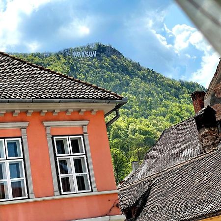 White Moon Apartment Braşov Esterno foto